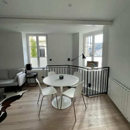 Le Loft Bleu - Un Atelier-cocon Elegant & Apartmán Bordeaux